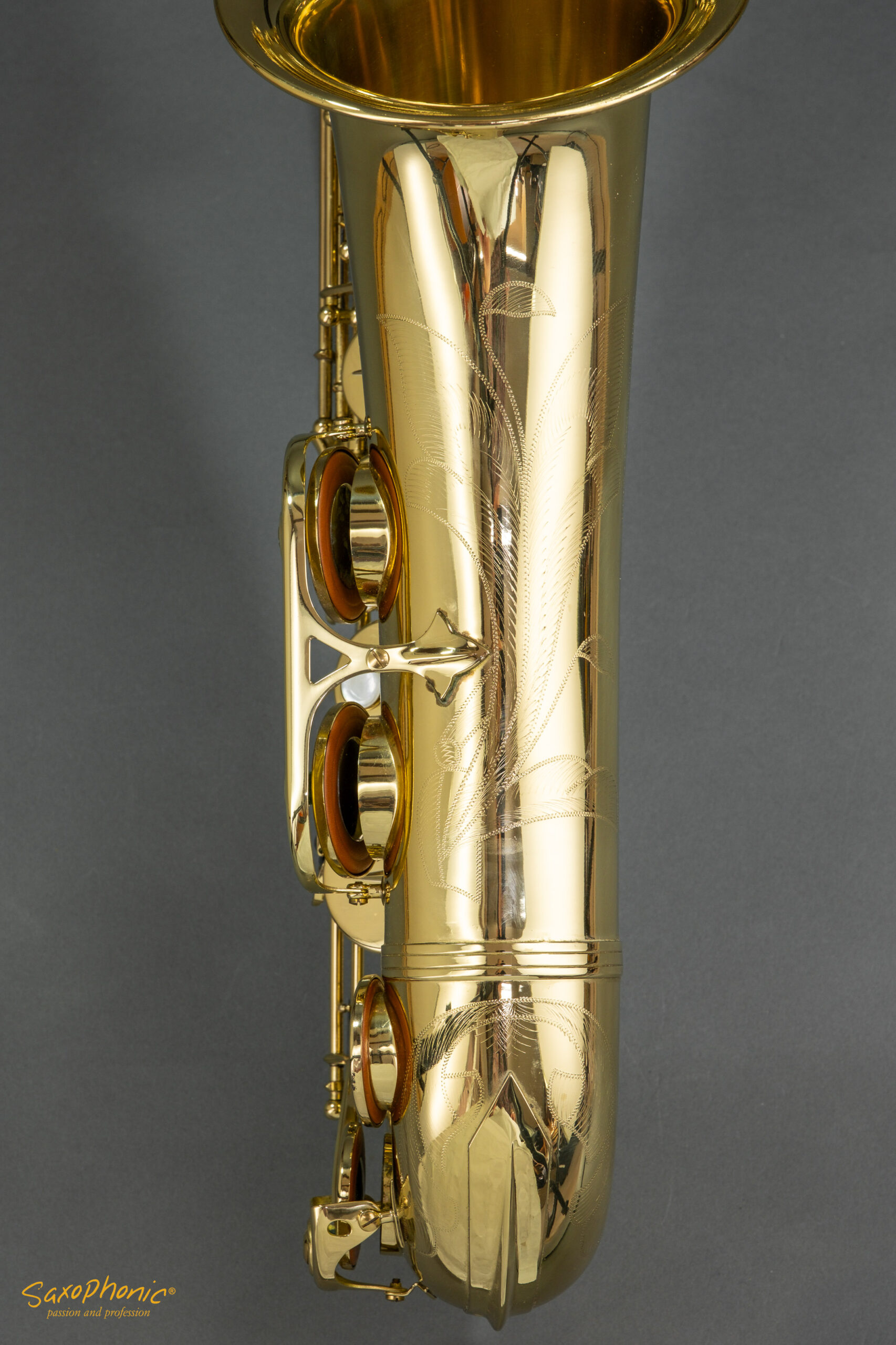 **In stock** Tenor Saxophone Henri SELMER Paris Series III, lacquered with engraving, from first owner, 643xxx,
