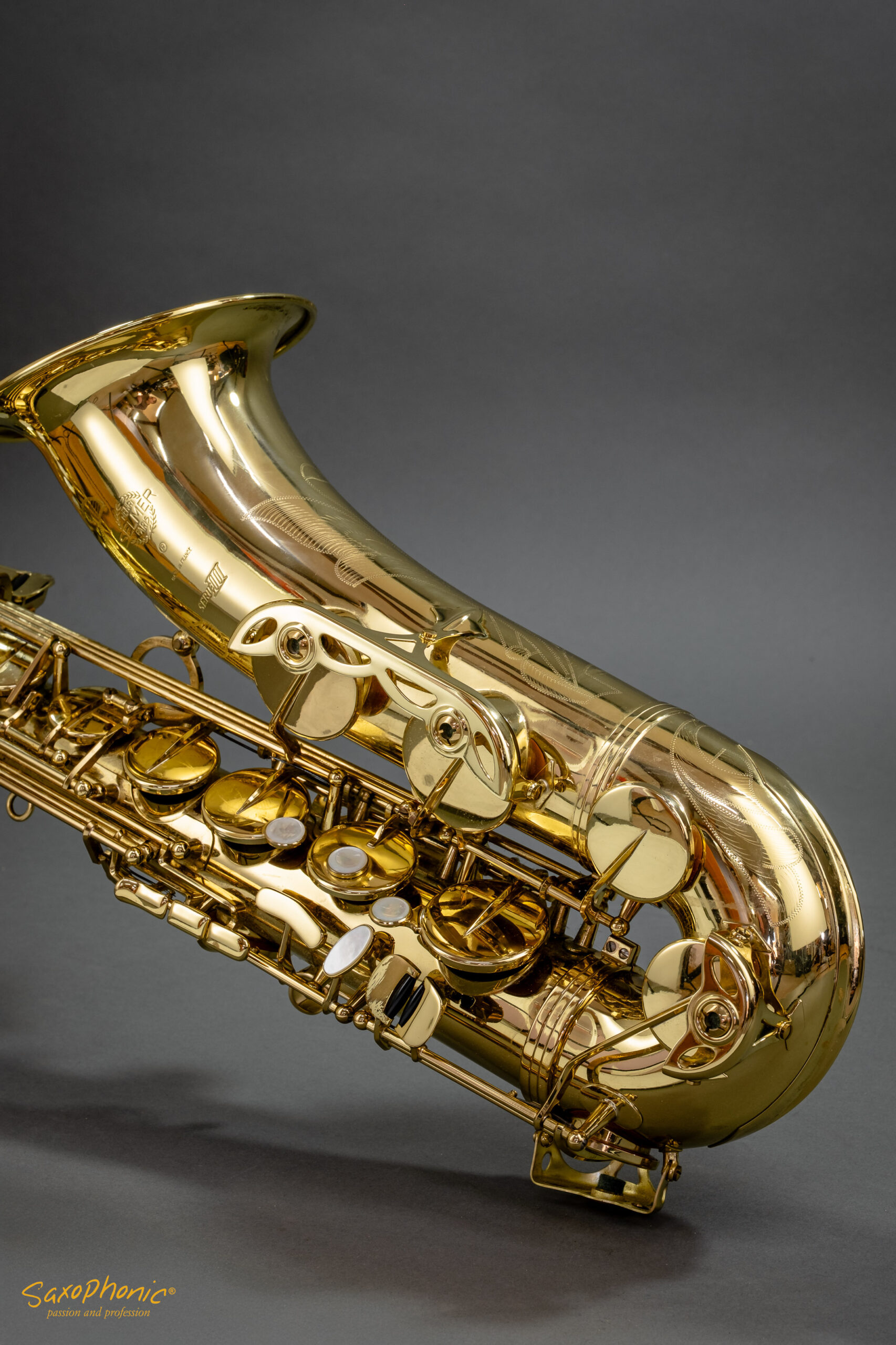 **In stock** Tenor Saxophone Henri SELMER Paris Series III, lacquered with engraving, from first owner, 643xxx,